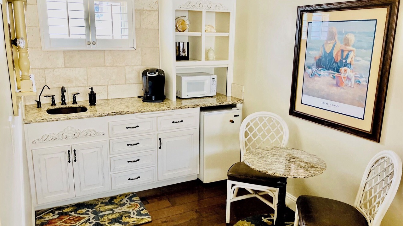 Photo of Livingroom in Downtown