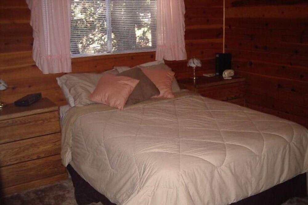 Photo of Bedroom in Camp Nelson