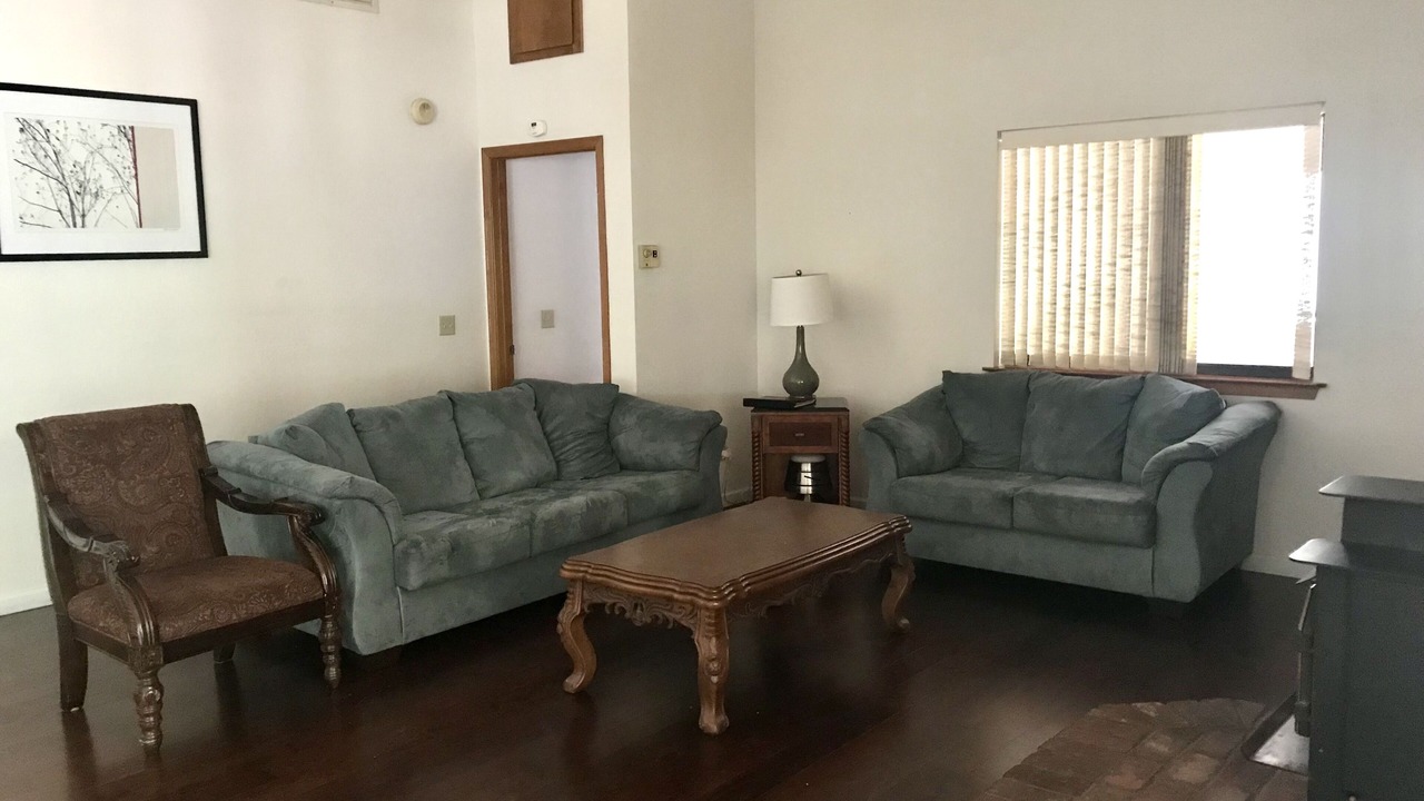 Photo of Livingroom in Kaweah