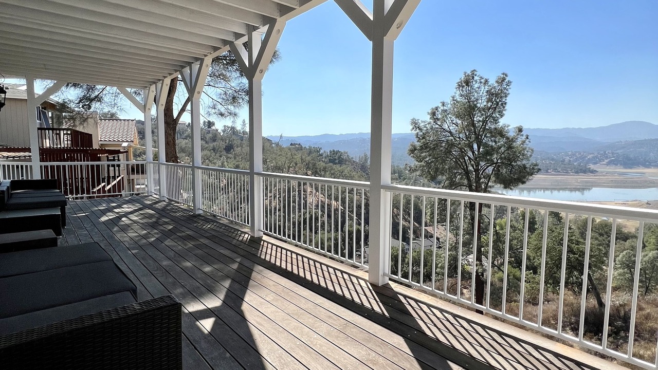 Photo of Outdoor in Oak Shores
