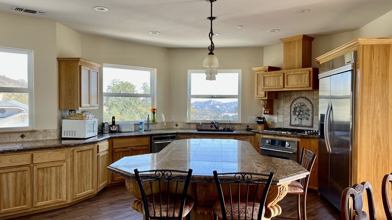 Photo of Kitchen in Oak Shores