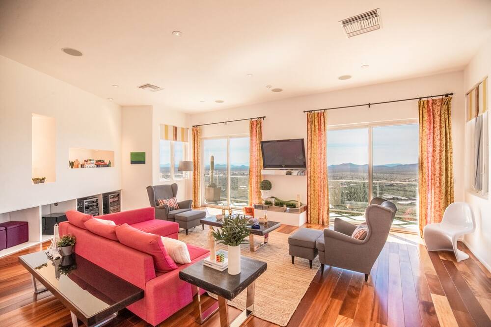 Photo of Bedroom in Cave Creek