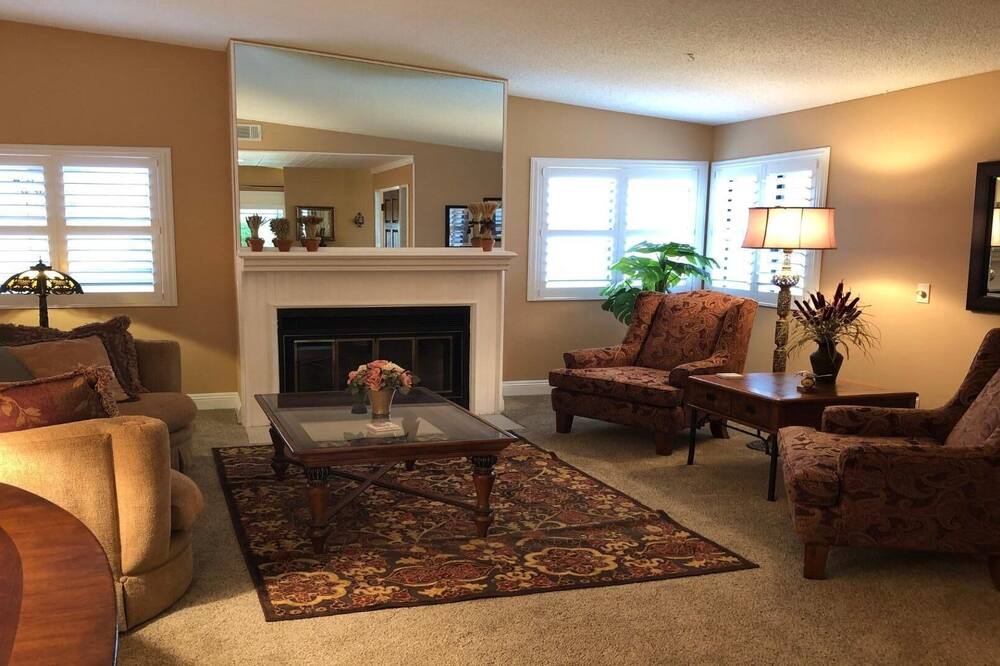 Photo of Livingroom in Nipomo