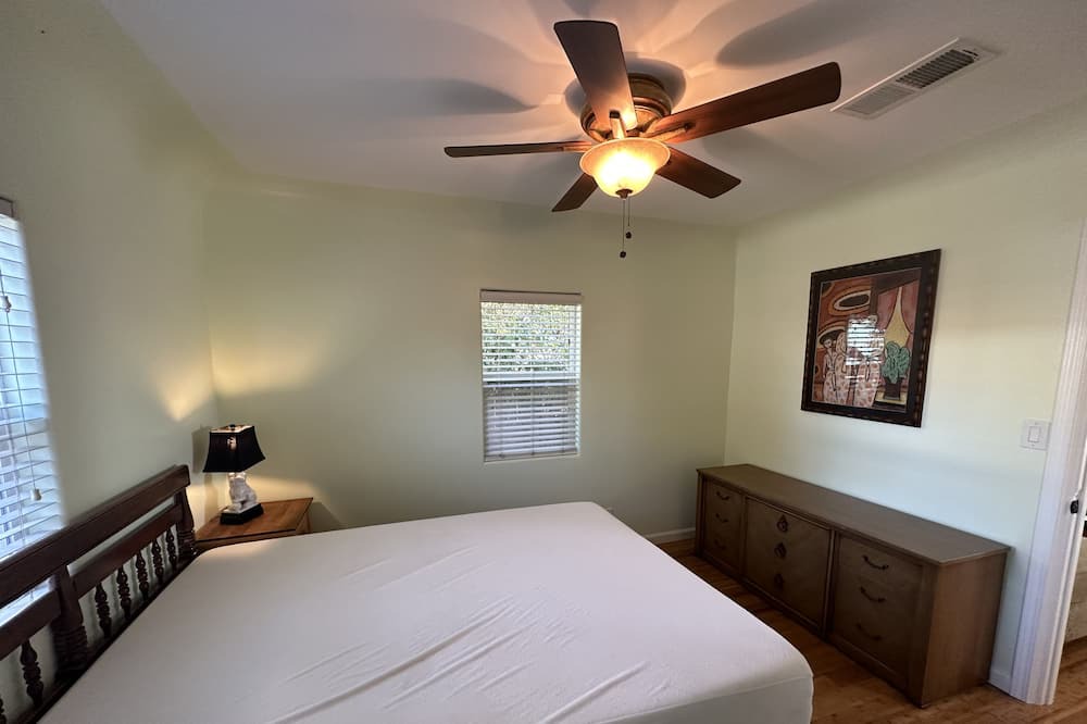 Photo of Bedroom in Grover Beach