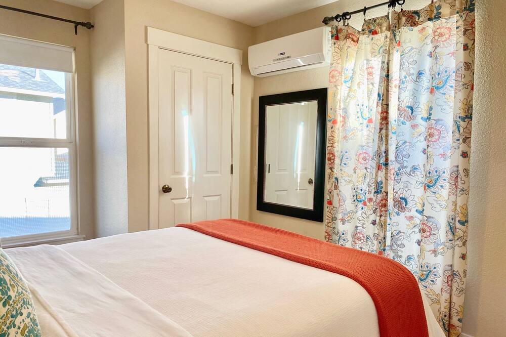Photo of Bedroom in Chico