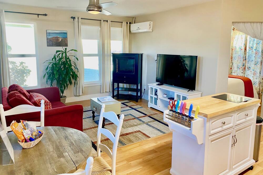 Photo of Livingroom in Chico