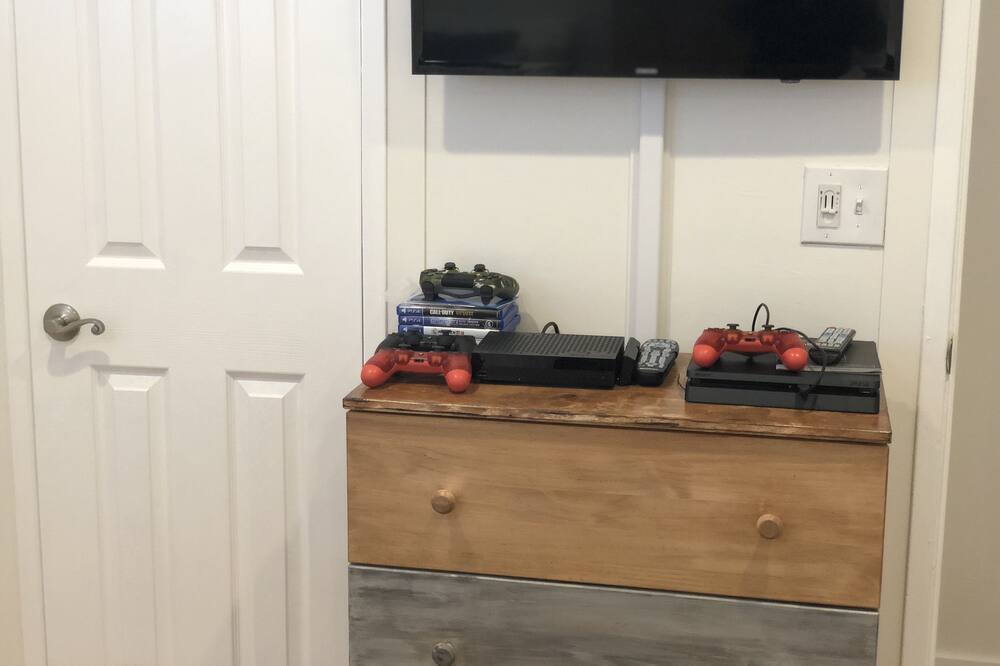 Photo of Bedroom in Huntington Beach