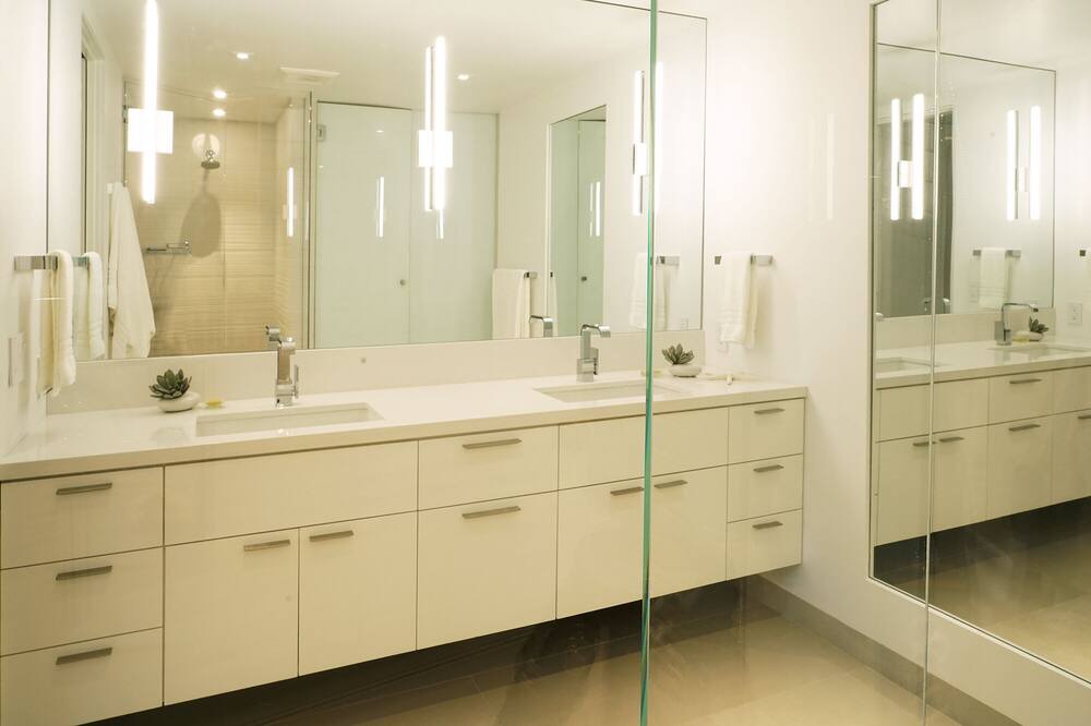Photo of Bathroom in Solana Beach