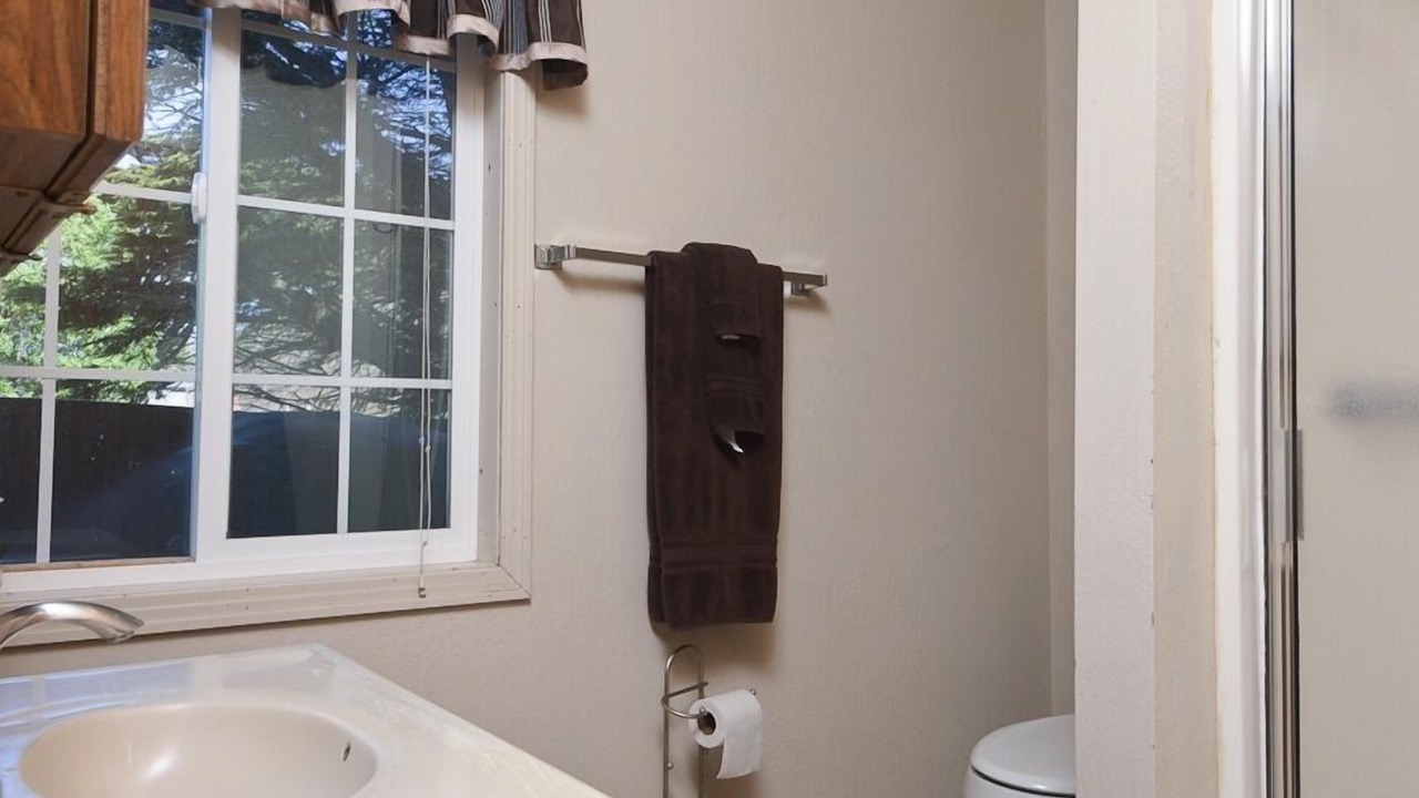 Photo of Bathroom in Bodega Bay