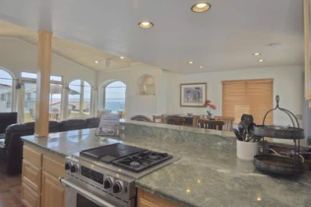 Photo of Bedroom in Shell Beach