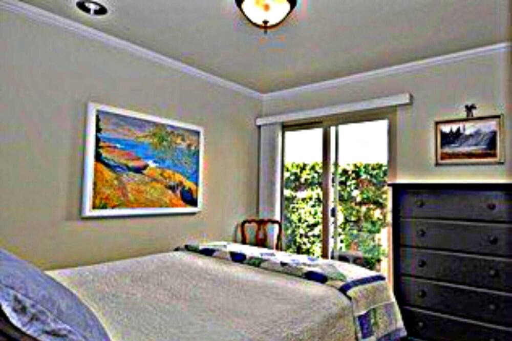 Photo of Bedroom in Shell Beach