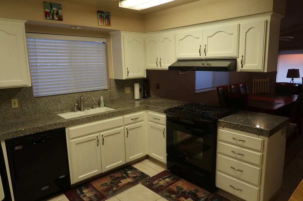 Photo of Bedroom in Cayucos