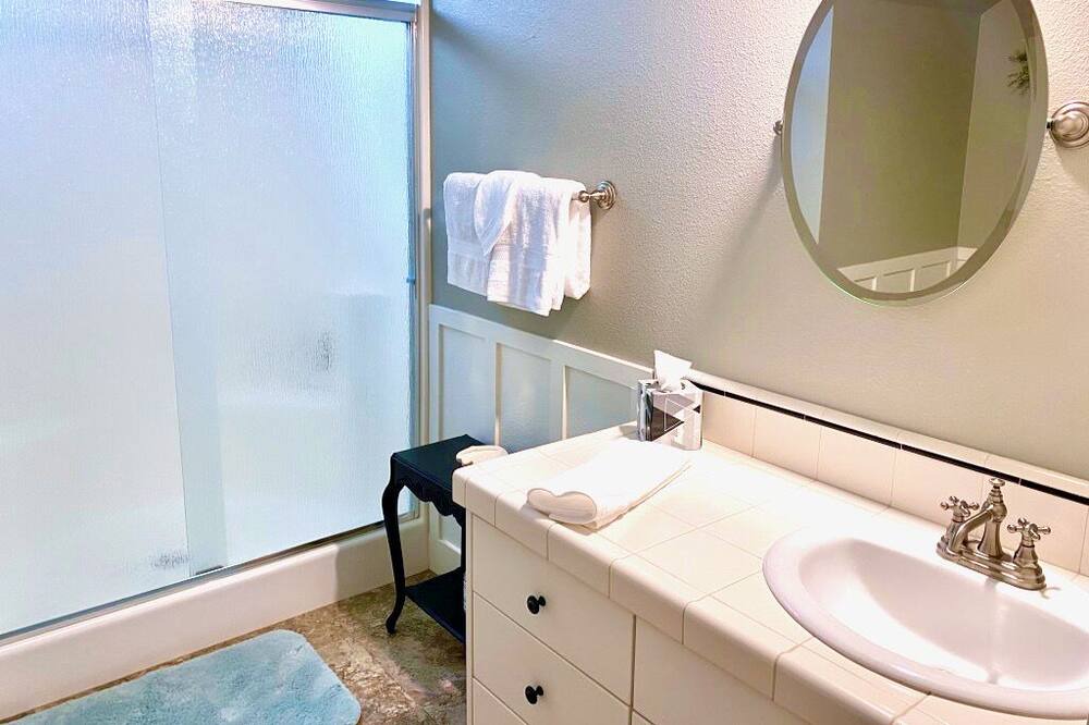 Photo of Bathroom in Chico