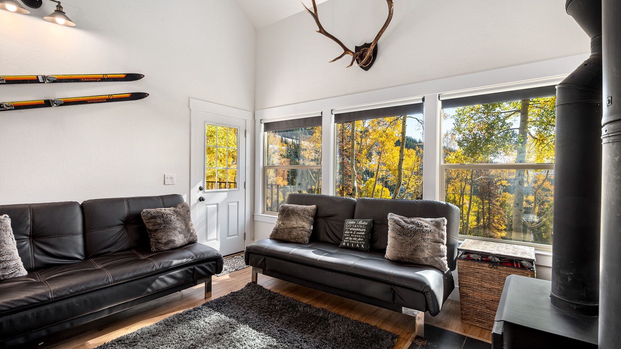 Photo of Livingroom in Beaver