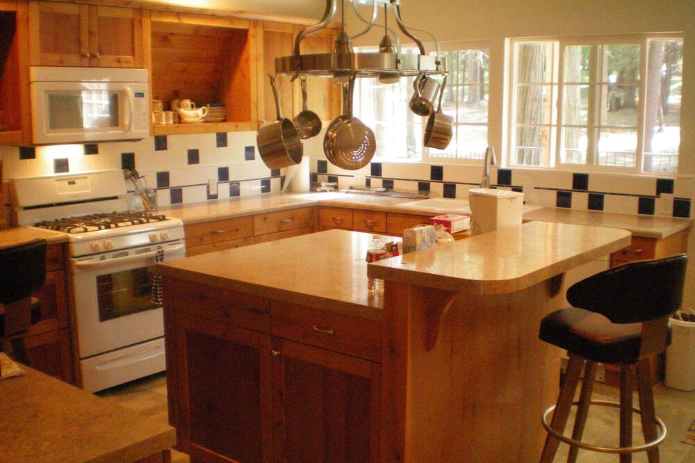 Photo of Bedroom in Mariposa