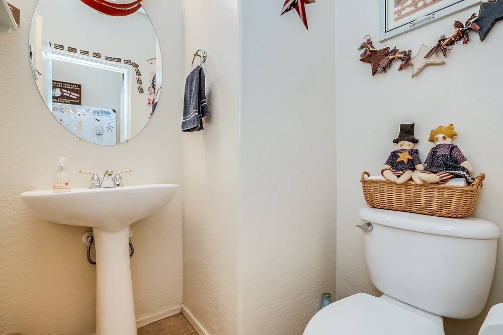 Photo of Bathroom in Superstition Springs