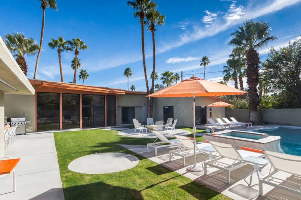 Photo of Outdoor in Tahquitz River Estates