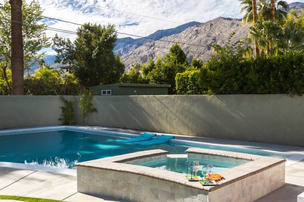 Photo of Outdoor in Tahquitz River Estates