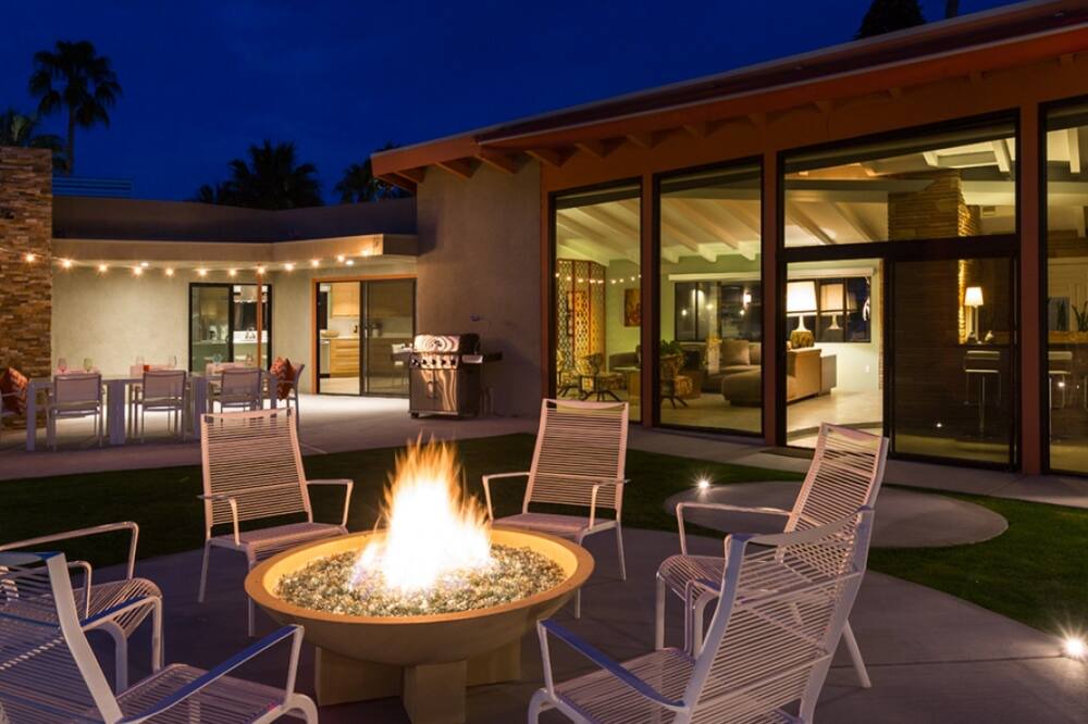Photo of Patio Balcony in Tahquitz River Estates
