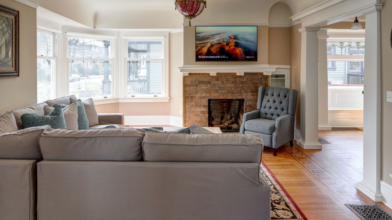 Photo of Livingroom in Irvington