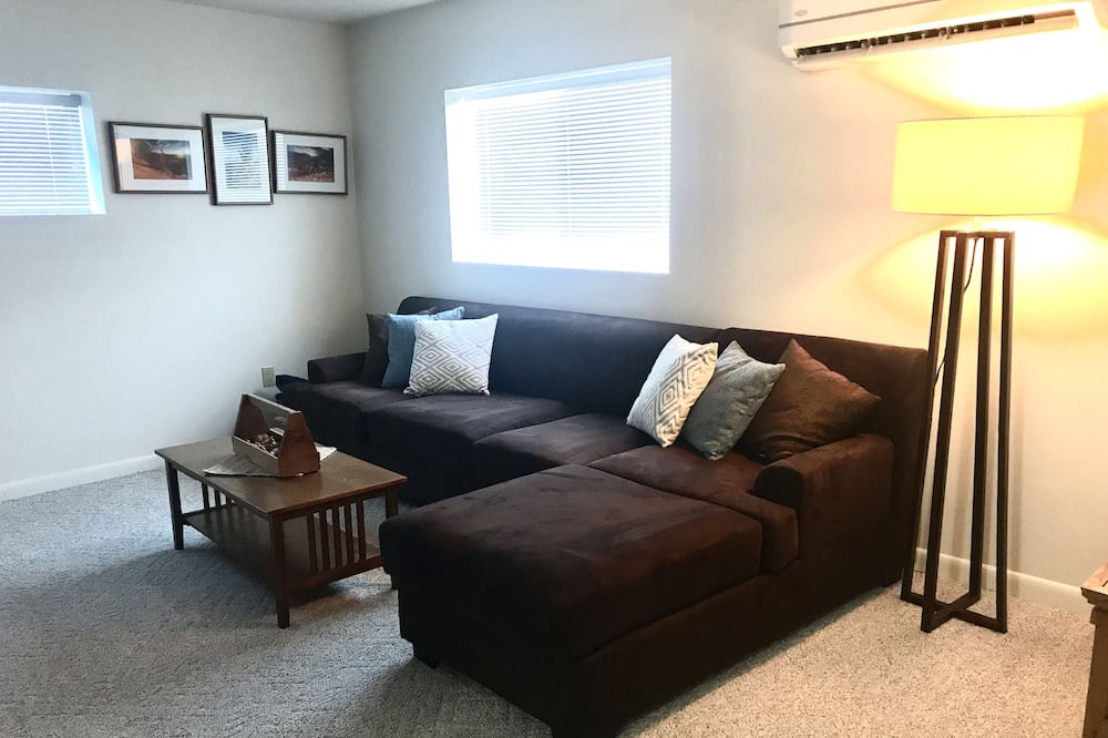 Photo of Livingroom in Apple Valley