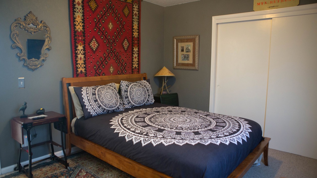 Photo of Bedroom in West Junior College