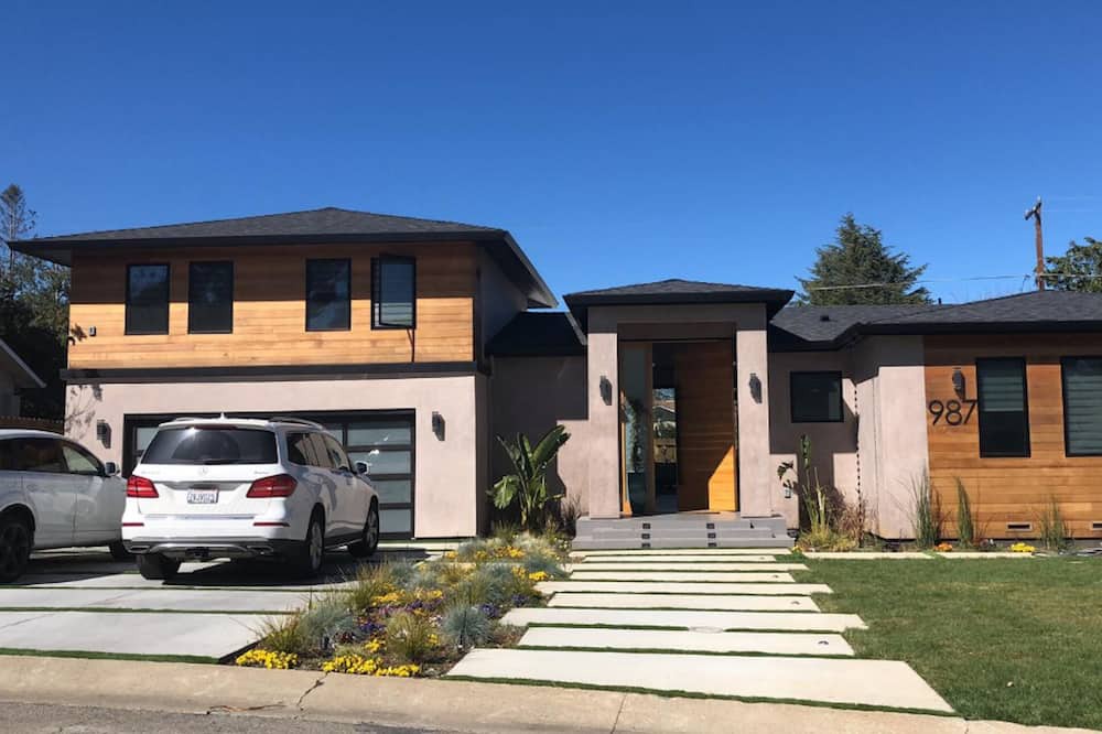 Photo of Outdoor in Woodland Acres - The Highlands