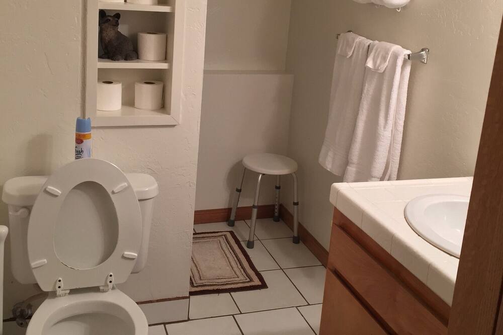 Photo of Bedroom in Bass Lake