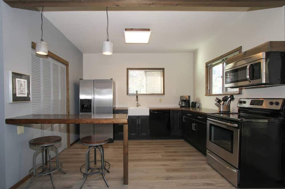 Photo of Kitchen in Lower Lake