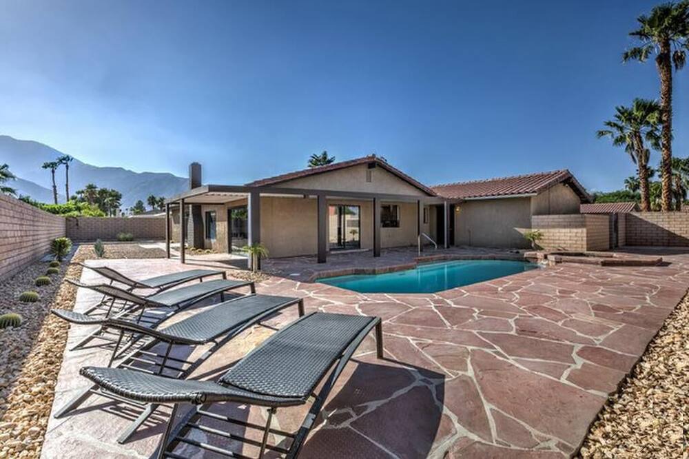 Photo of Outdoor in Sunrise Vista Chino