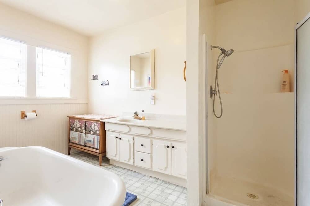 Photo of Bathroom in Orcutt