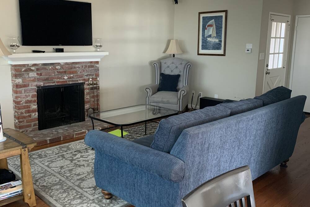 Photo of Livingroom in Sunset Cliffs
