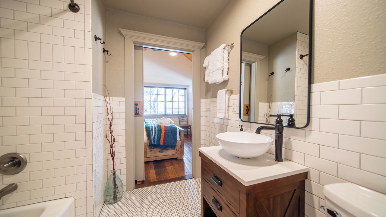 Photo of Bathroom in McCloud