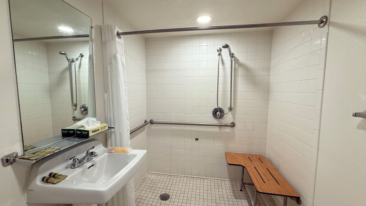 Photo of Bathroom in Weed