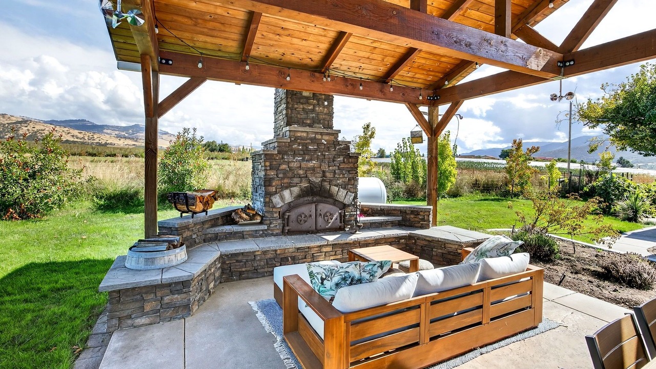 Photo of Outdoor in Medford