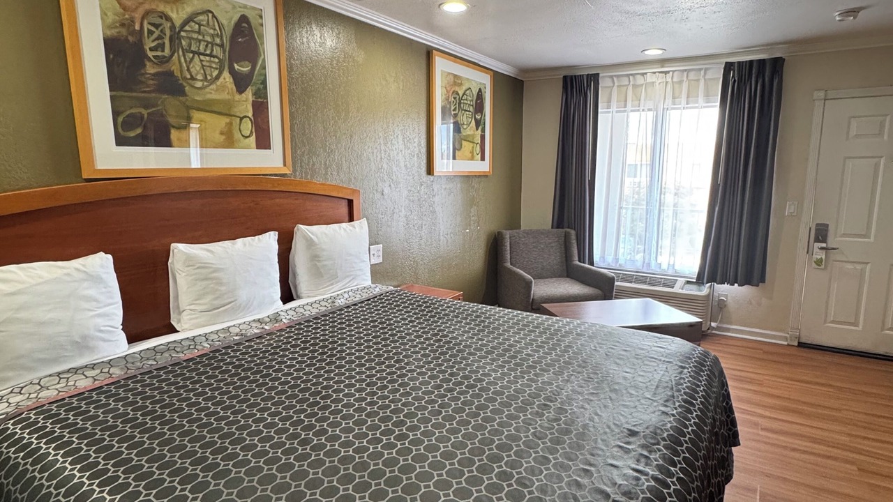 Photo of Bedroom in Garden Grove