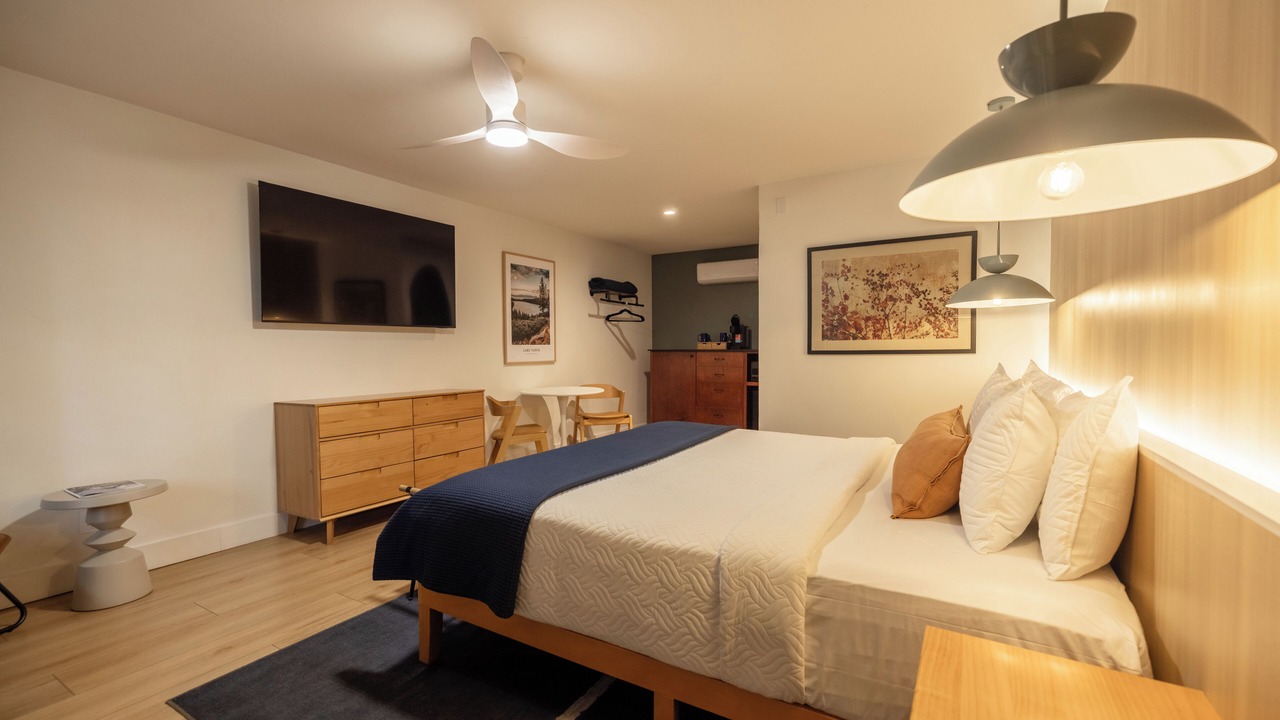 Photo of Bedroom in Lakeside Park