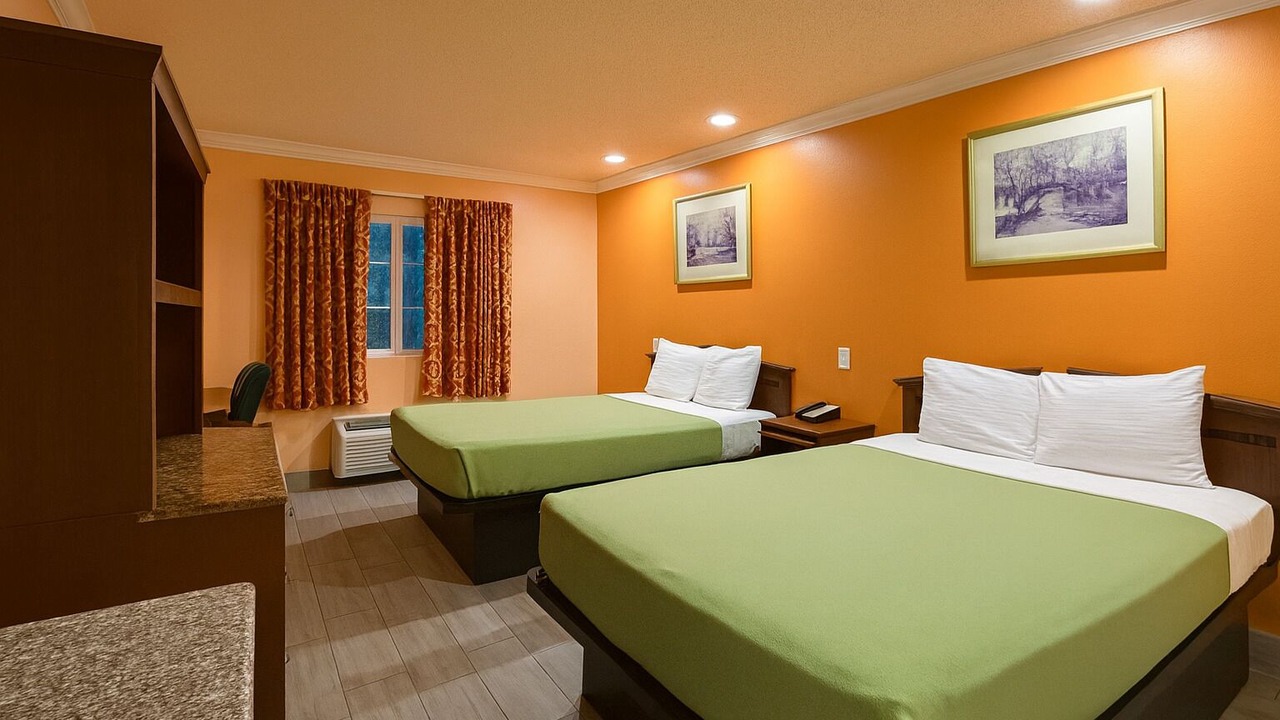 Photo of Bedroom in Corona