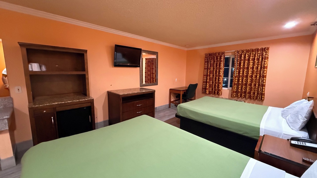 Photo of Bedroom in Corona