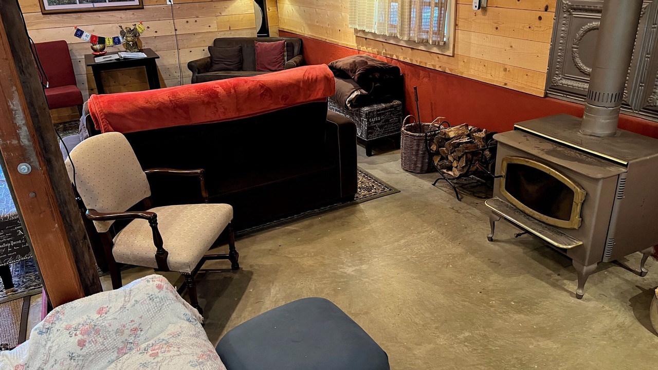 Photo of Livingroom in Prunedale