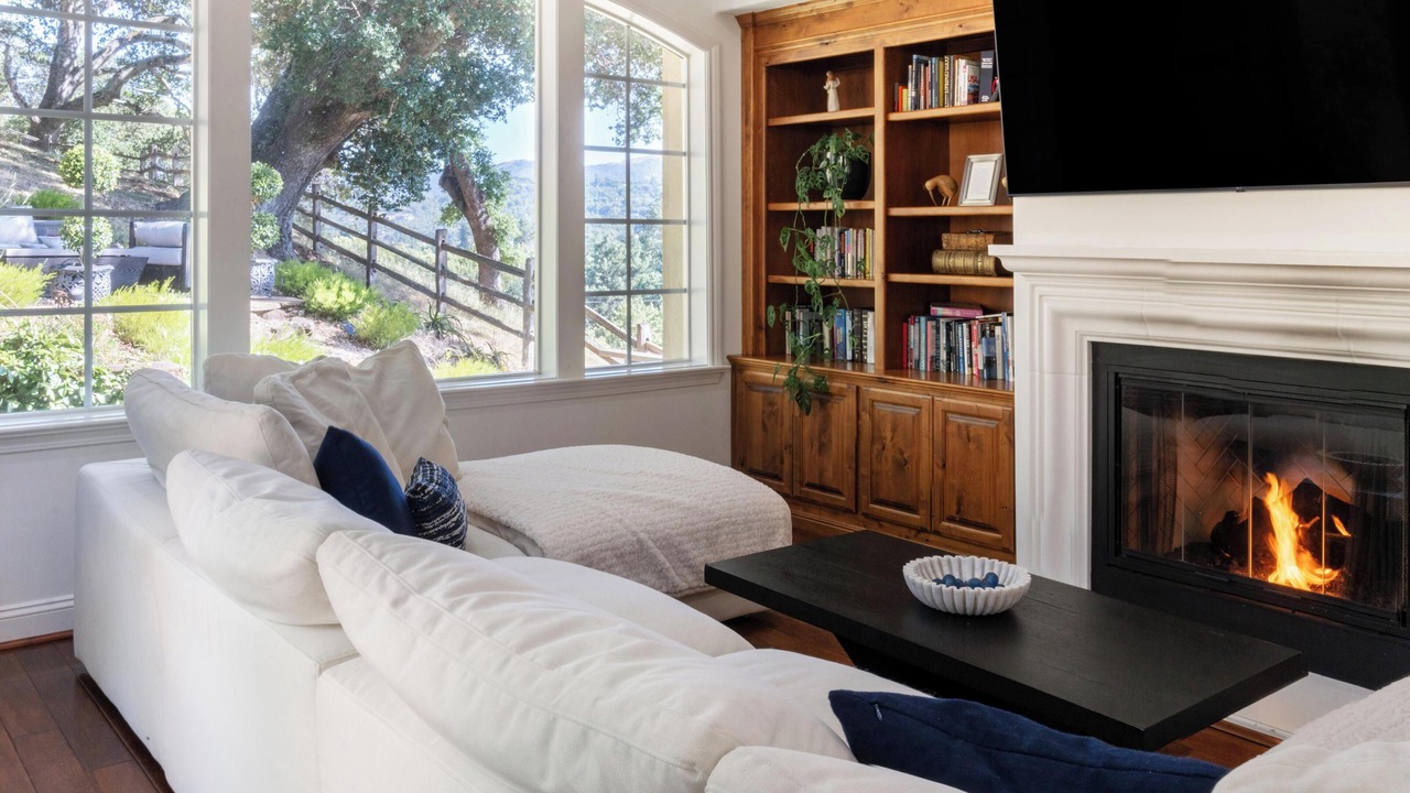 Photo of Livingroom in Novato