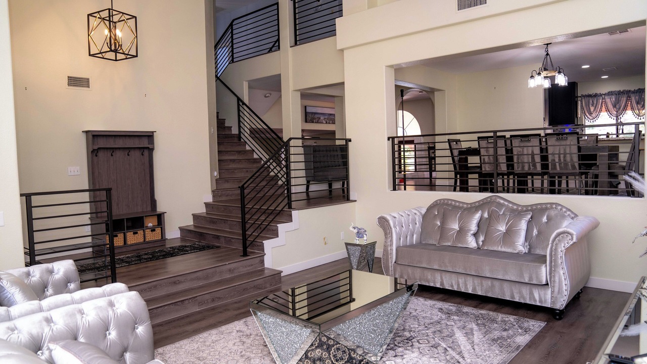 Photo of Livingroom in Green Valley North