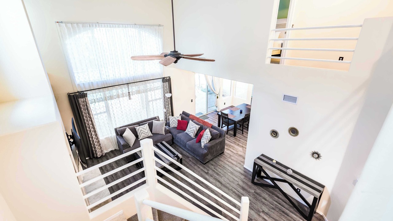Photo of Livingroom in Los Serranos