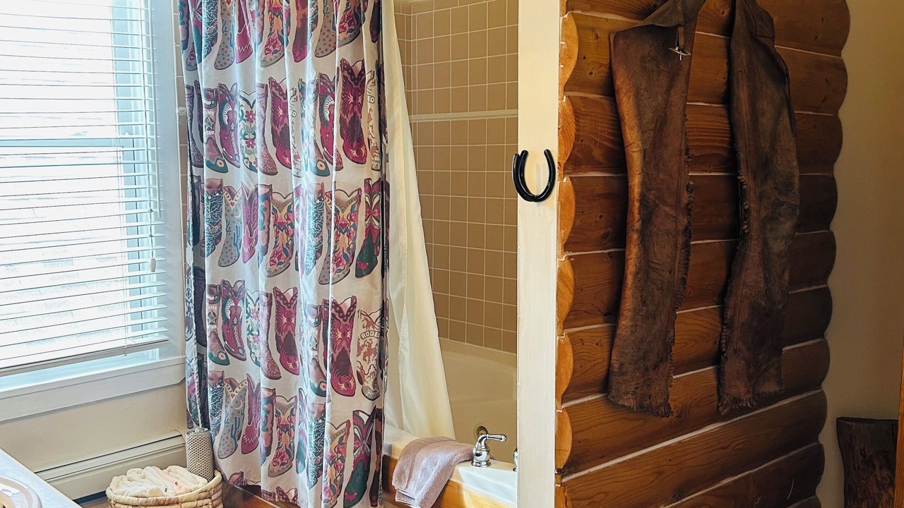 Photo of Bathroom in Marysvale