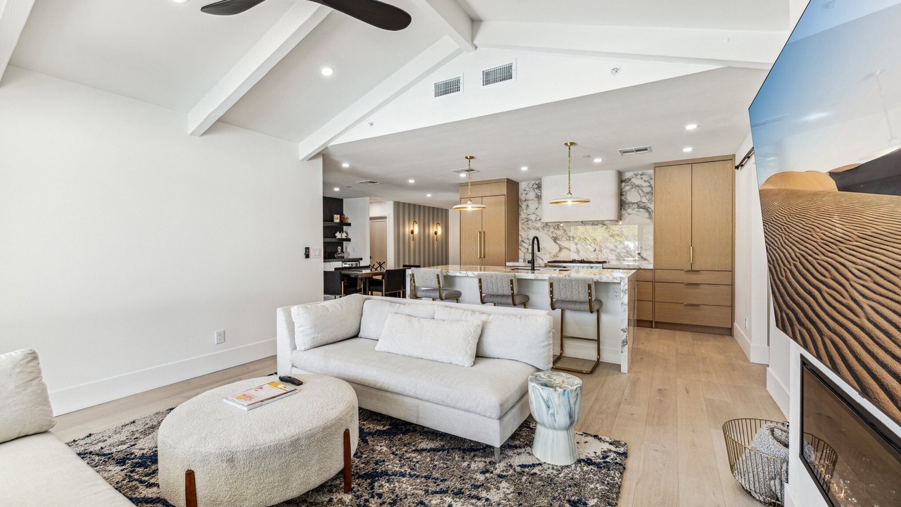 Photo of Livingroom in Scottsdale Estates Nine