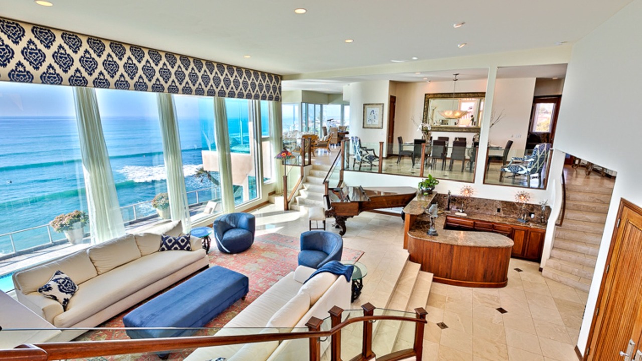 Photo of Livingroom in La Jolla