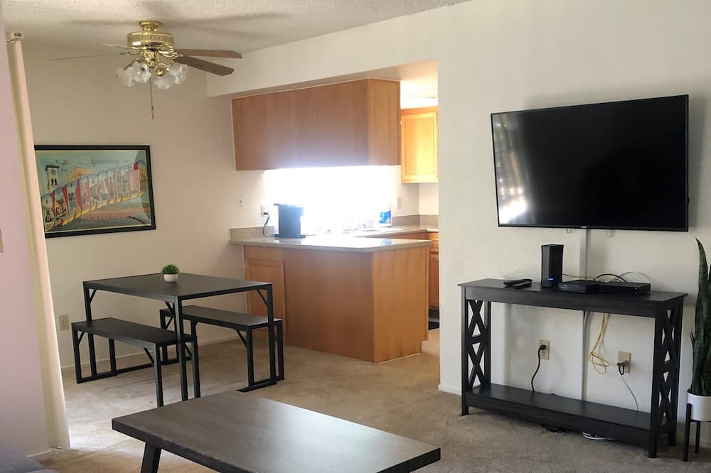 Photo of Livingroom in North Country Meadows