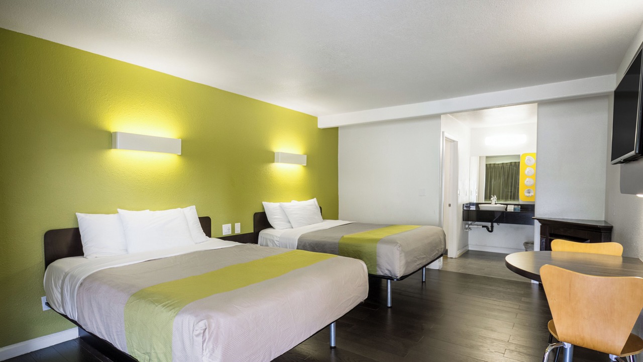 Photo of Bedroom in Munras Avenue