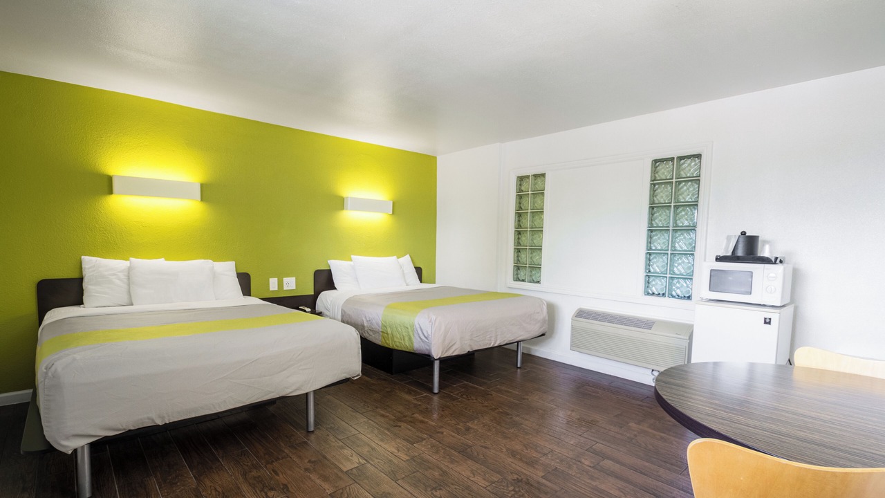Photo of Bedroom in Munras Avenue