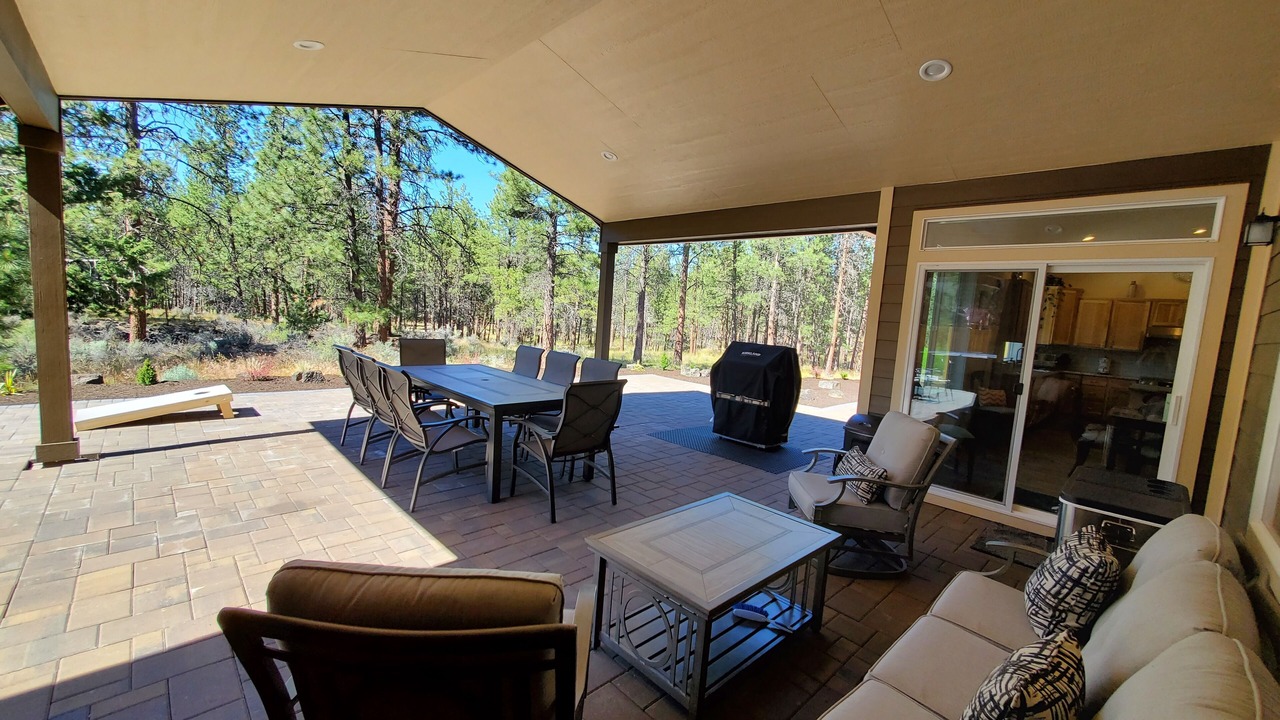 Photo of Patio Balcony in Deschutes River Woods